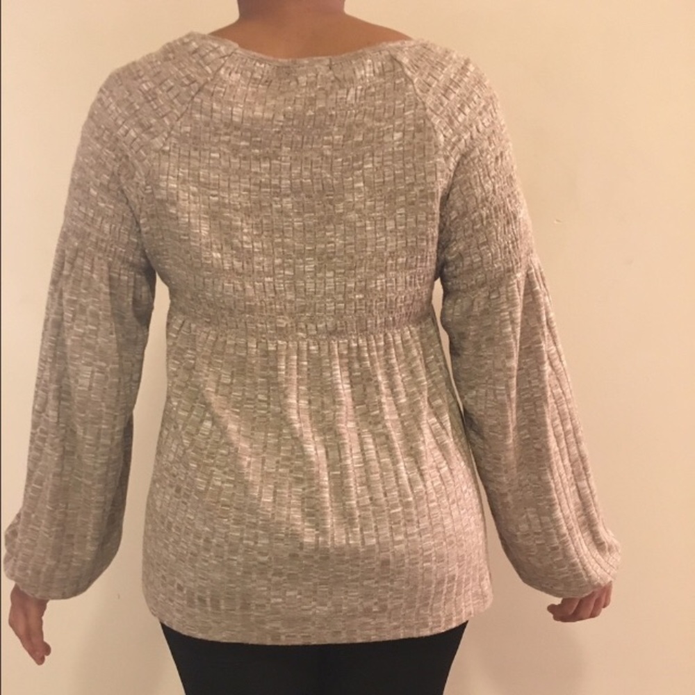 Hippy/puffy sleeved top